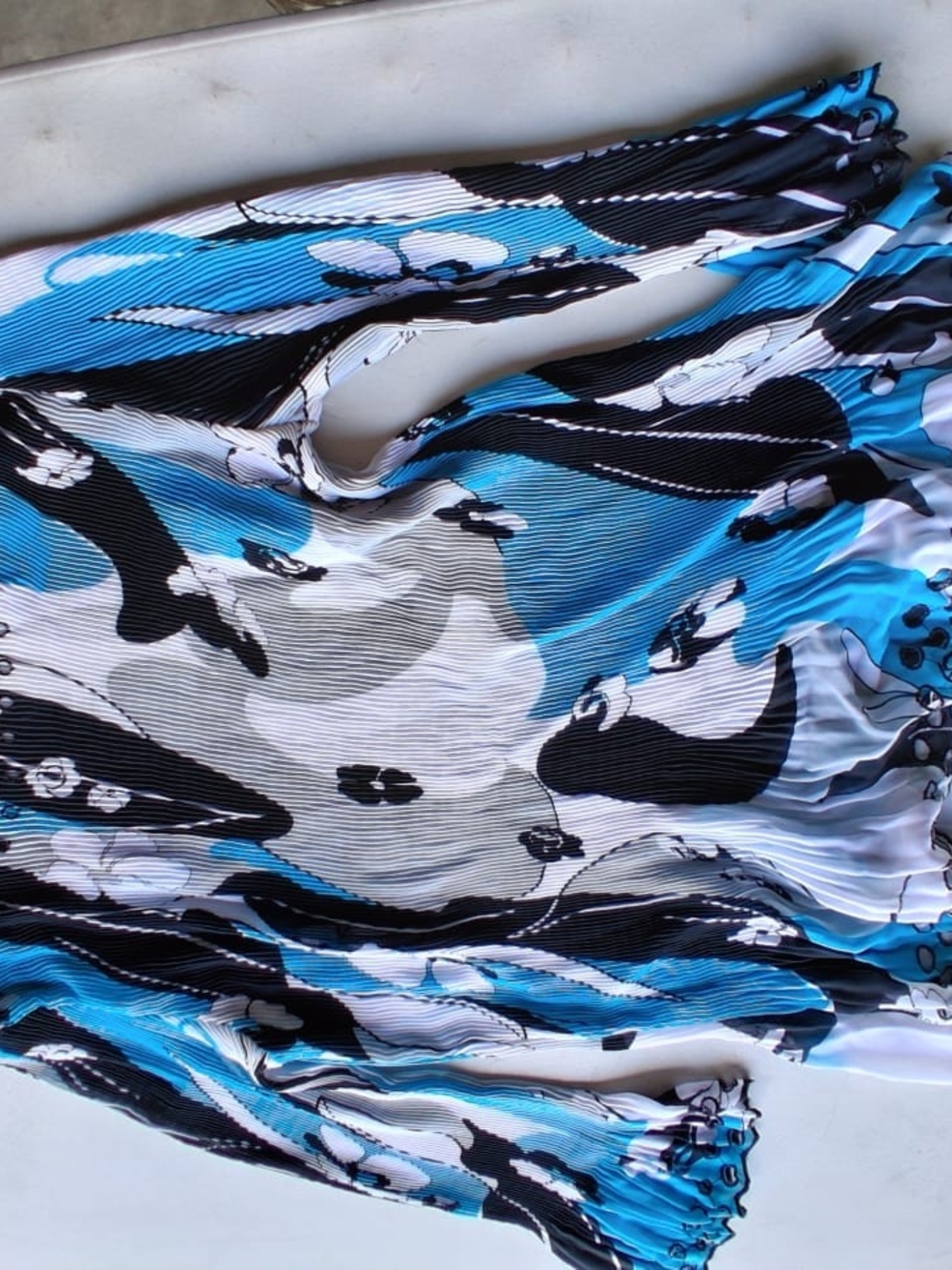 Violet & Claire Blue, Black and White Pleated Top